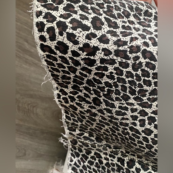 Coco+ carmen skirt size L, color print black and cream. - Picture 5 of 5